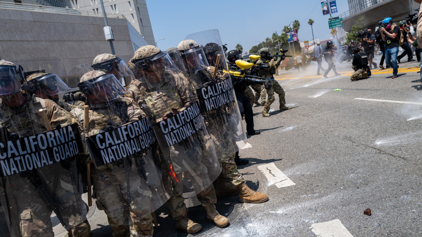 Protesters clash with law enforcement in Los Angeles as Trump sends National Guard – NPR